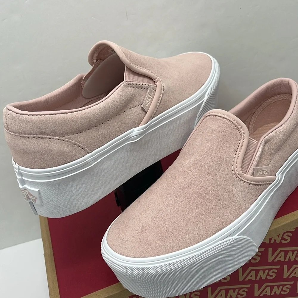 Vans WMNS Platform Sneakers Classic Slip-On Stackform Mono Embroidery Rose Smoke